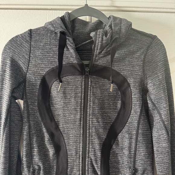 Lululemon Define Jacket - Picture 2 of 5